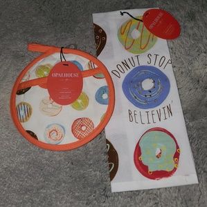 Opal house 'donut' pot holder & kitchen towel. NWT